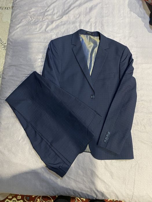 Продам костюмы не дорого