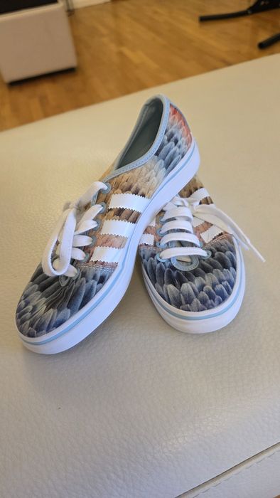 Tenesi femei Adidas