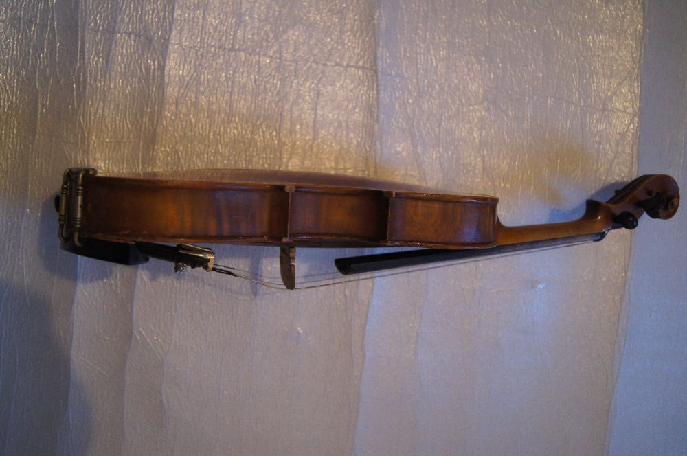 vioara  veche de lutier ANTONIUS BRAUN autentica din 1924 cu arcus