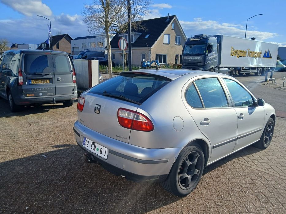 Vând mașină seat leon