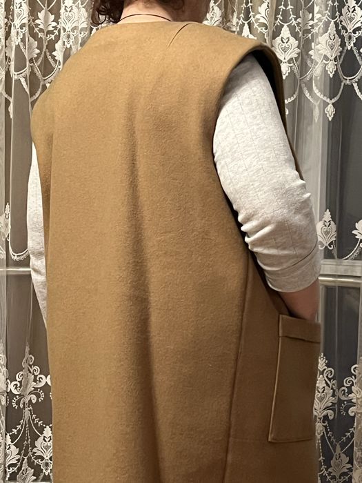 Продается жилет размер 60-64