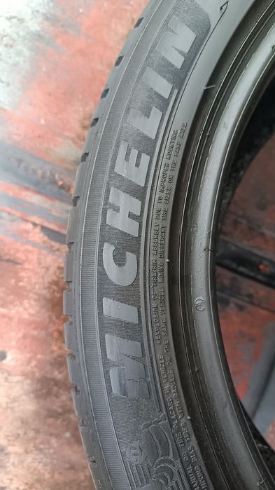 245/40/18 Michelin
