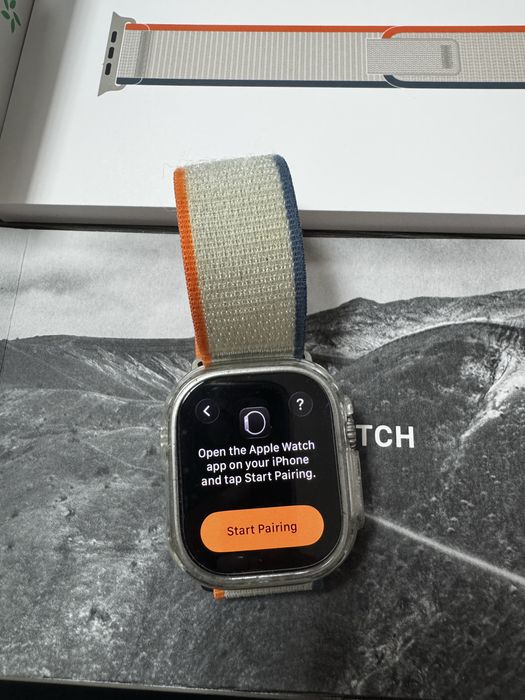 Apple Watch Ultra 2 - 2023 г. - Titanium 49 mm  Отлично състояние