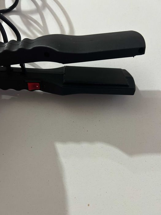 Керамична преса за изправяне на коса Vita