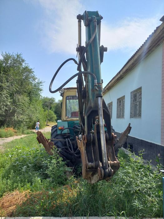 Продам ЮМЗ трактор