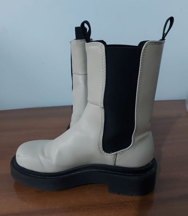 Продам куртку и обувь