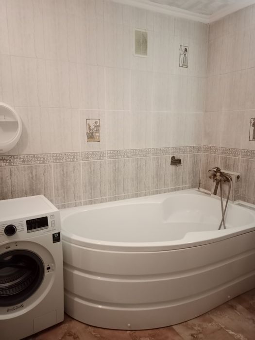 Посуточно 3х ком квартира в мкр Самал.