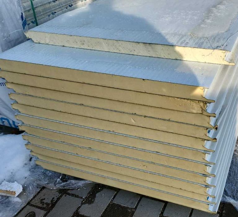 Panouri sandwich / policarbonat / tabla cutata / accesorii