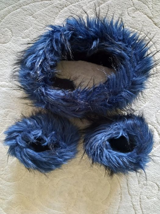 Шал яка синя пухеста  к-кт накитници