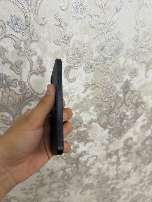 Iphone 16 e sotiladi