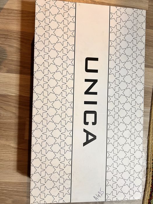 Продаю кожаные сапоги