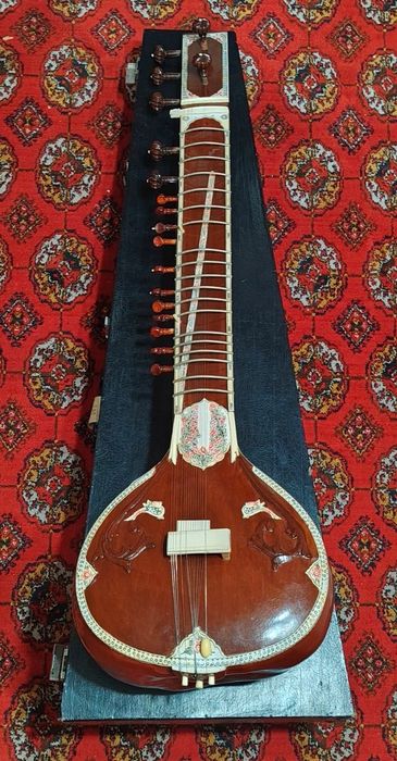 Tor Sitar sotiladi .