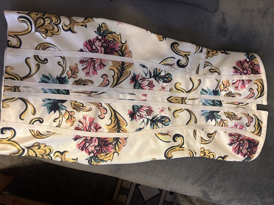 Официална рокля