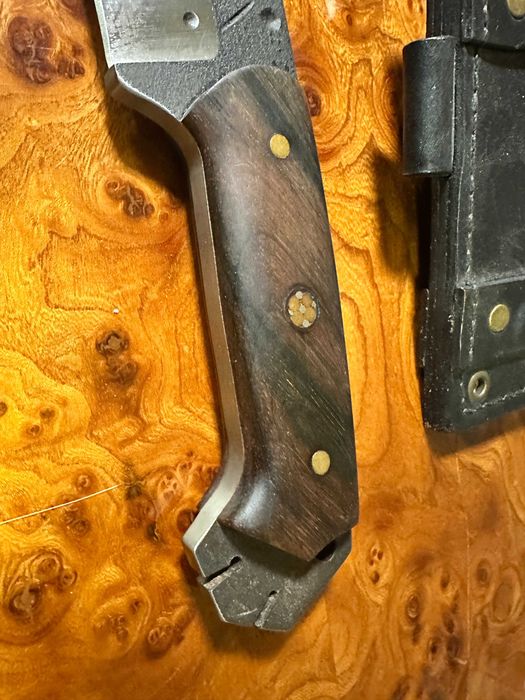 Cuțit bushcraft - utilitar - cooking hand-forged Brazilia oțel Bohler lemn natural Tapicuru