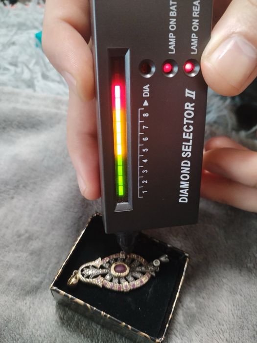 Висулка злато и сребро