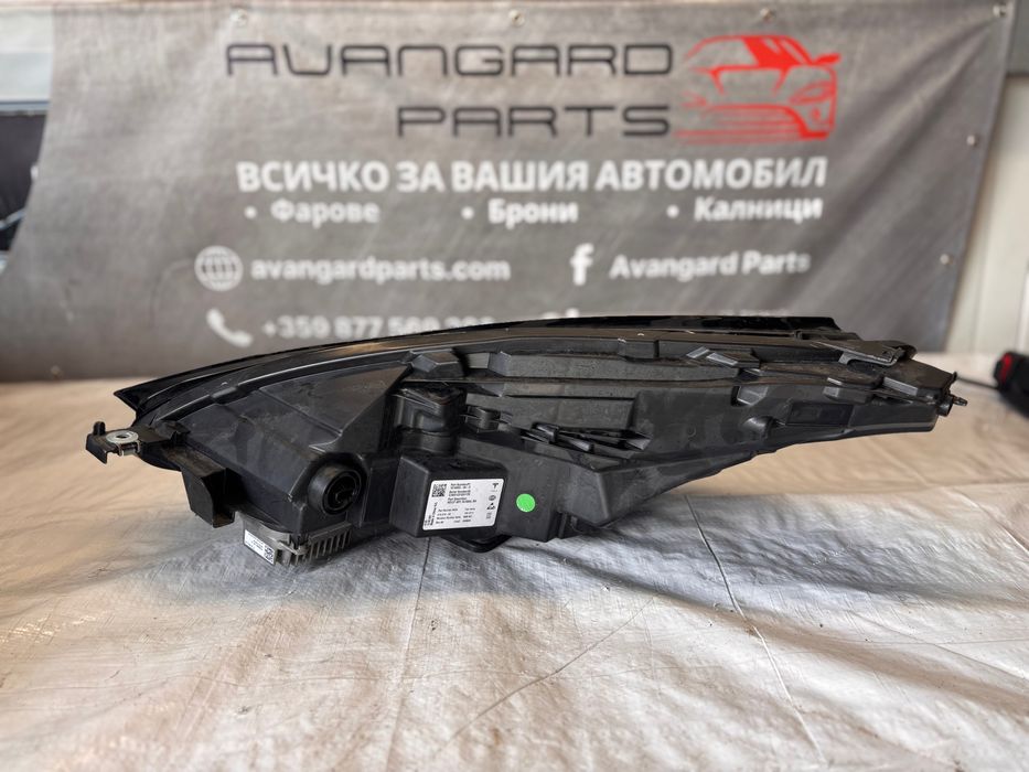 Десен LED фар Tesla Model 3/Y 2019-