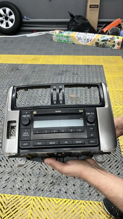 Магнитола Toyota Prado