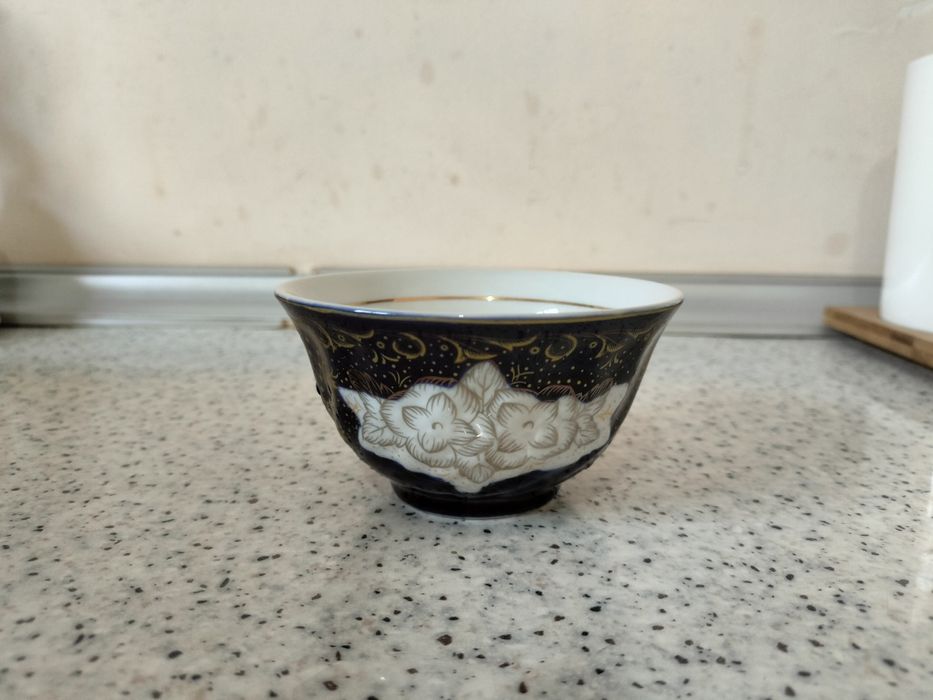 Madonna piyolalar sotiladi