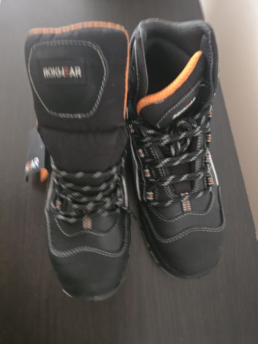 Rokwear safety shoes