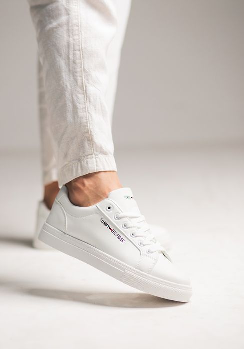 TOMMY HILFIGER  Keda Oq rang 39 razmer