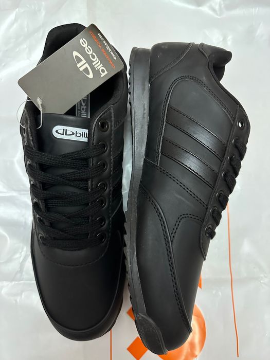 Кроссовки кожаные фирмы Bellcee