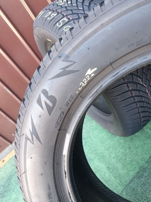 205.60.16 2x Michelin 2x Bridgestone m+s
