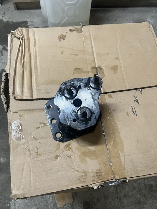 Кронштэйн крепления бампера