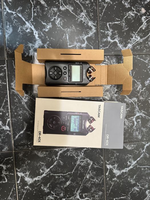 TASCAM  DR-40X Ca nou