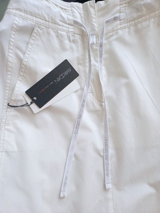Поли Marccain, Armani