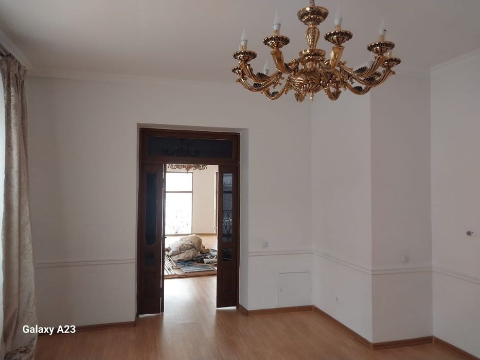 Люстра классическая