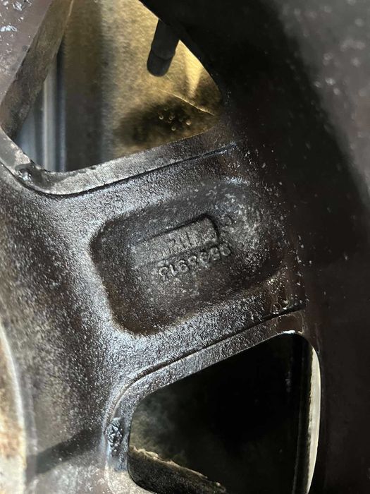 Джанти с гуми за Hummer H3