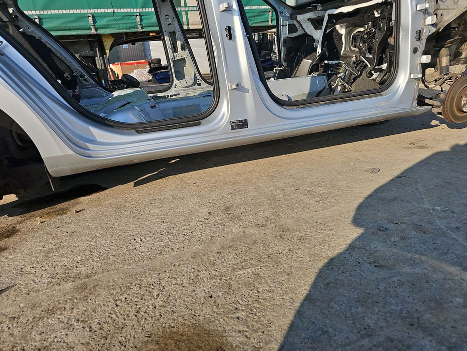 Prag lateral dreapta Skoda Superb III (3V3) [Fabr 2015-prezent] OEM
