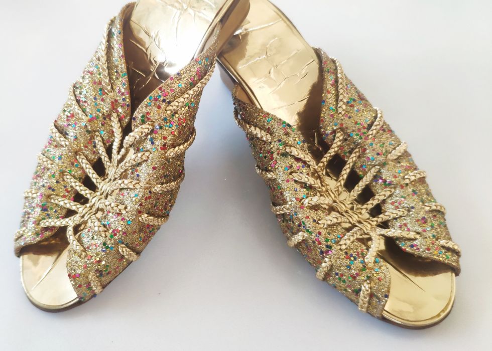 Продам красивую обувь