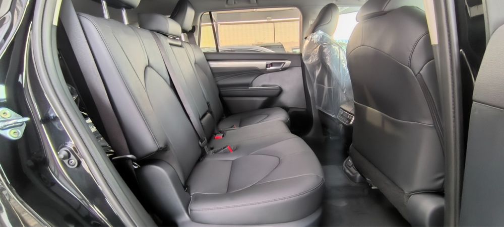Tayota haylandir 2026 model haybrit 2,5 L  наличе ташкент