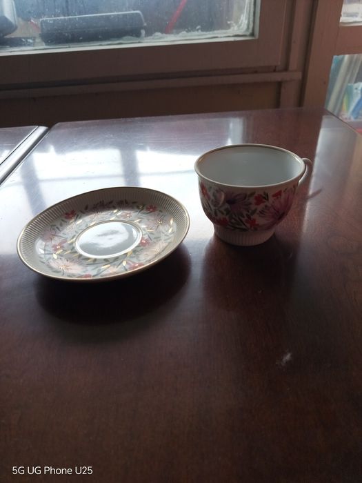 Порцеланови чаши