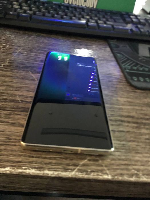 Google Pixel 7 pro 12/256gb  & Iphone 8 Lla 64gb