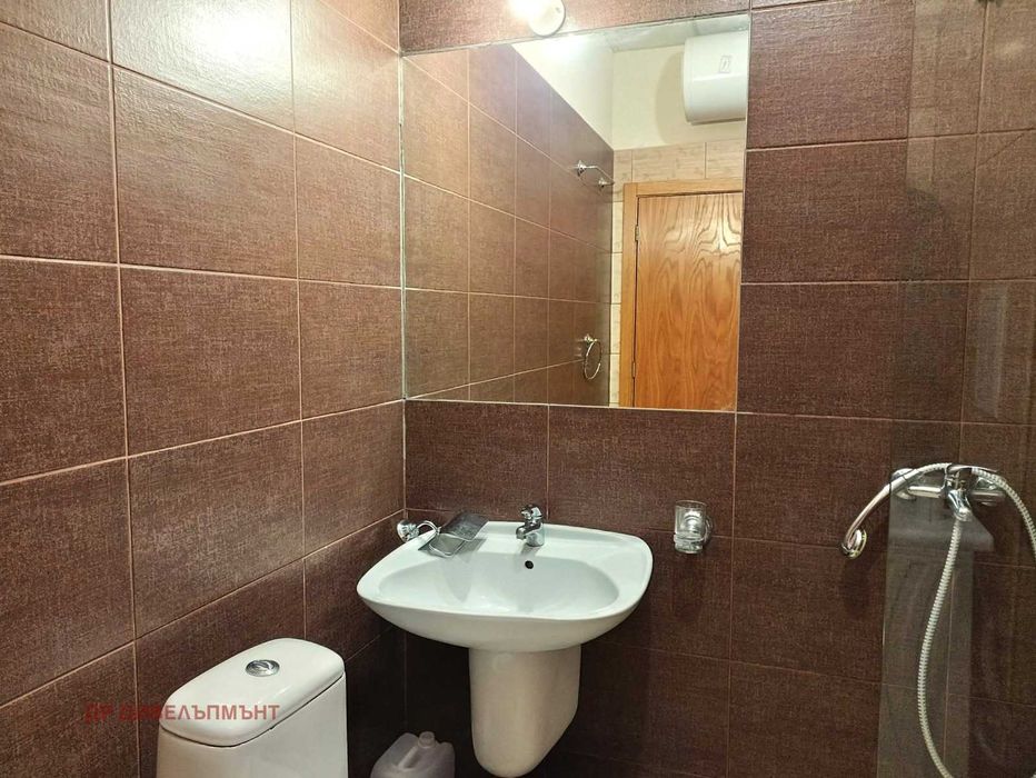 Дава се под наем Двустаен апартамент в к.к. Слънчев бряг - 52 кв.м за 178.5 € - Снимка #9