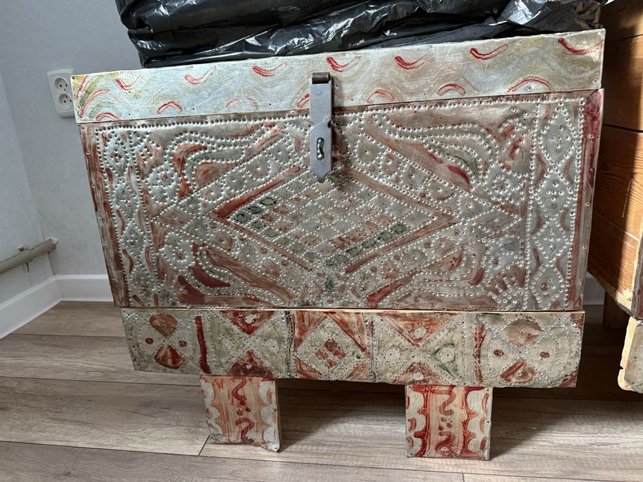 Ески сандык сатылады