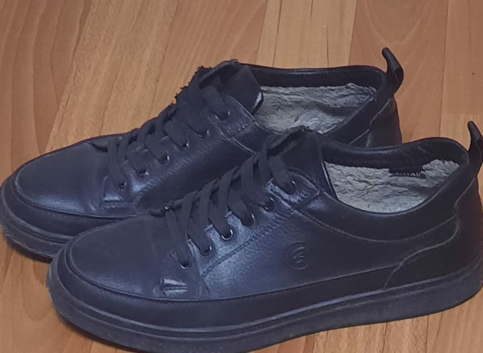 Қысқы етік сатылады