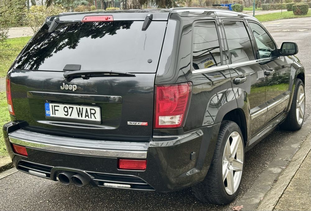 Jeep Grand Cherokee SRT8