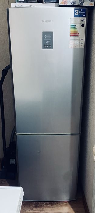 Продам холодильник Samsung
