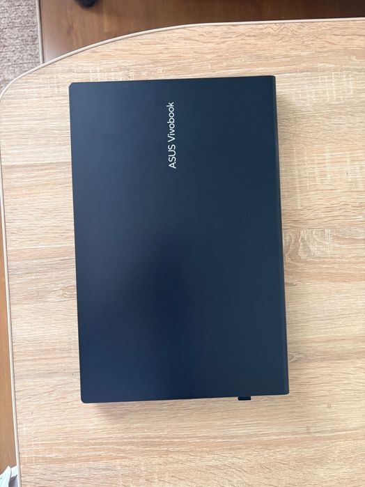 Asus Vivobook laptop