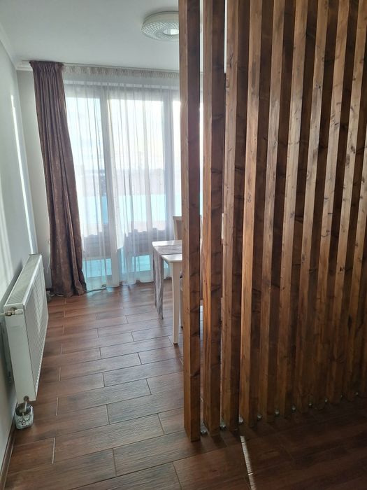 Vand apartament 3 camere cu dependente