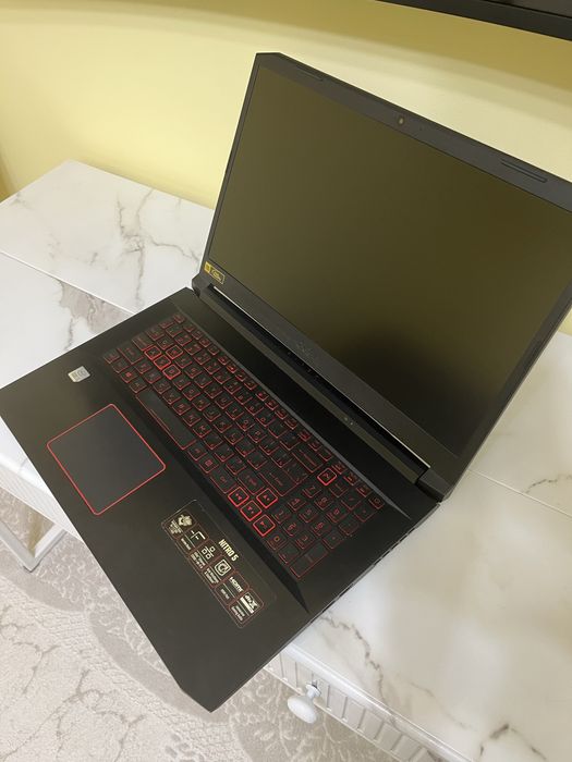 игровой ноутбук 144гц