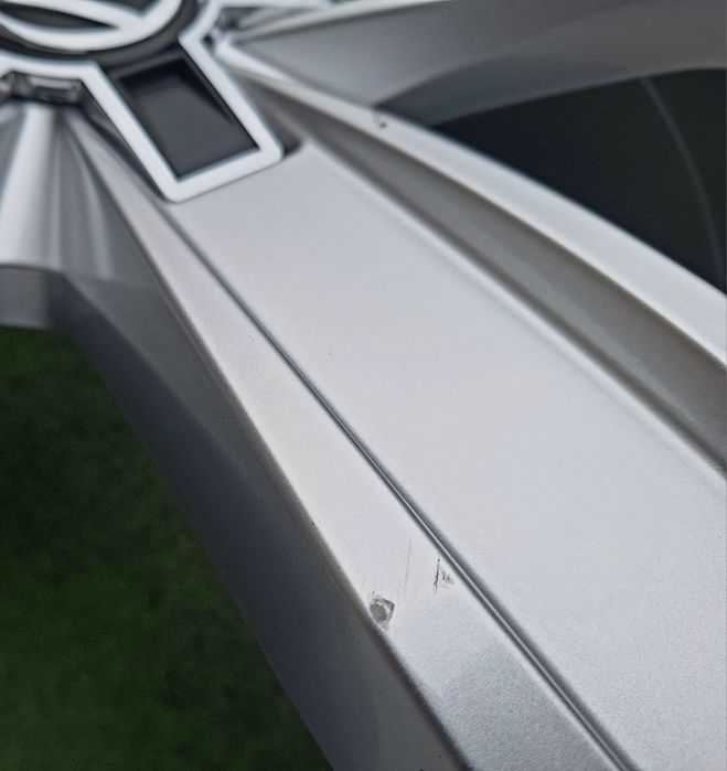 Продавам 4бр оригинални 17-ки джанти за Фолксваген Тигуан, Пасат, Голф