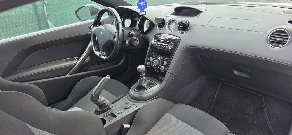 Peugeot RCZ 1.6i 2010