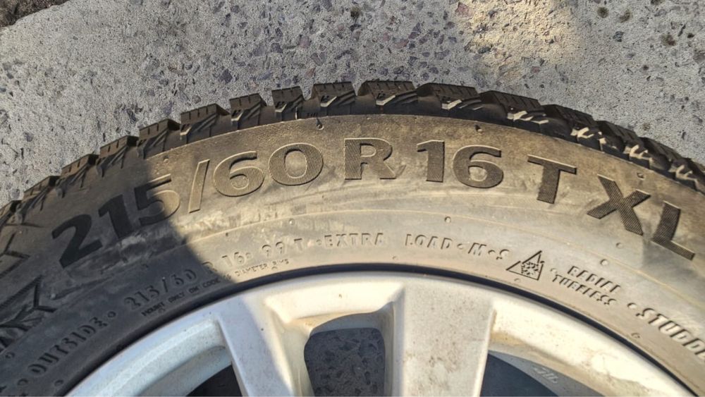 Шины с дисками от Камри 70