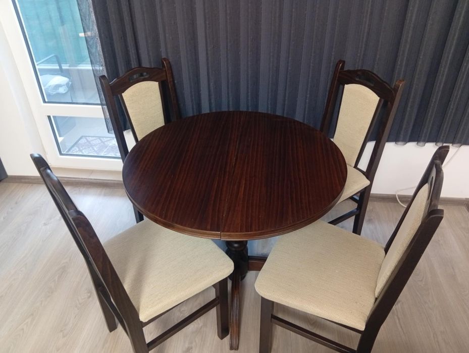 Трапезна маса с ч стола