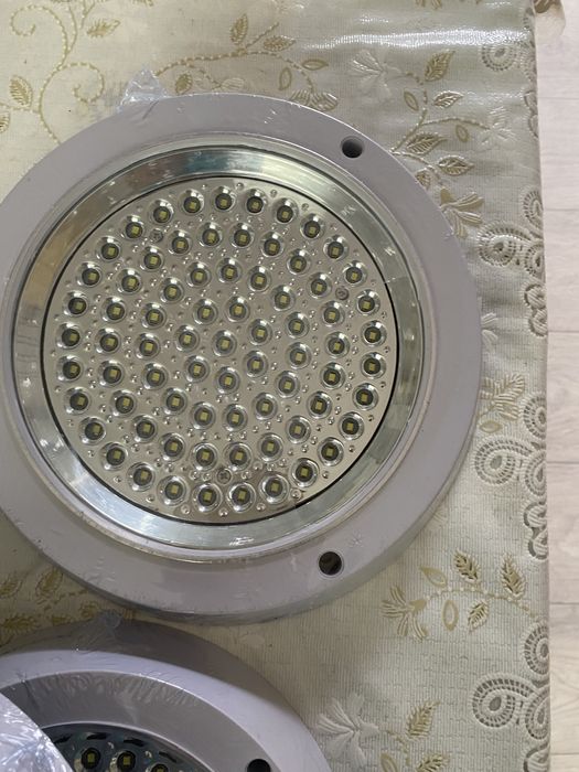 Светильник потолочный