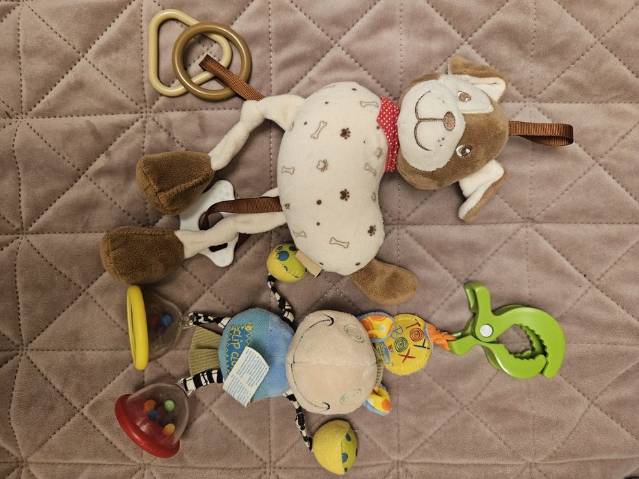 Сет бебешки/ детски играчки